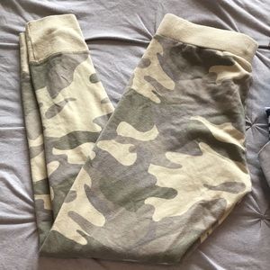 Hollister Camo Joggers